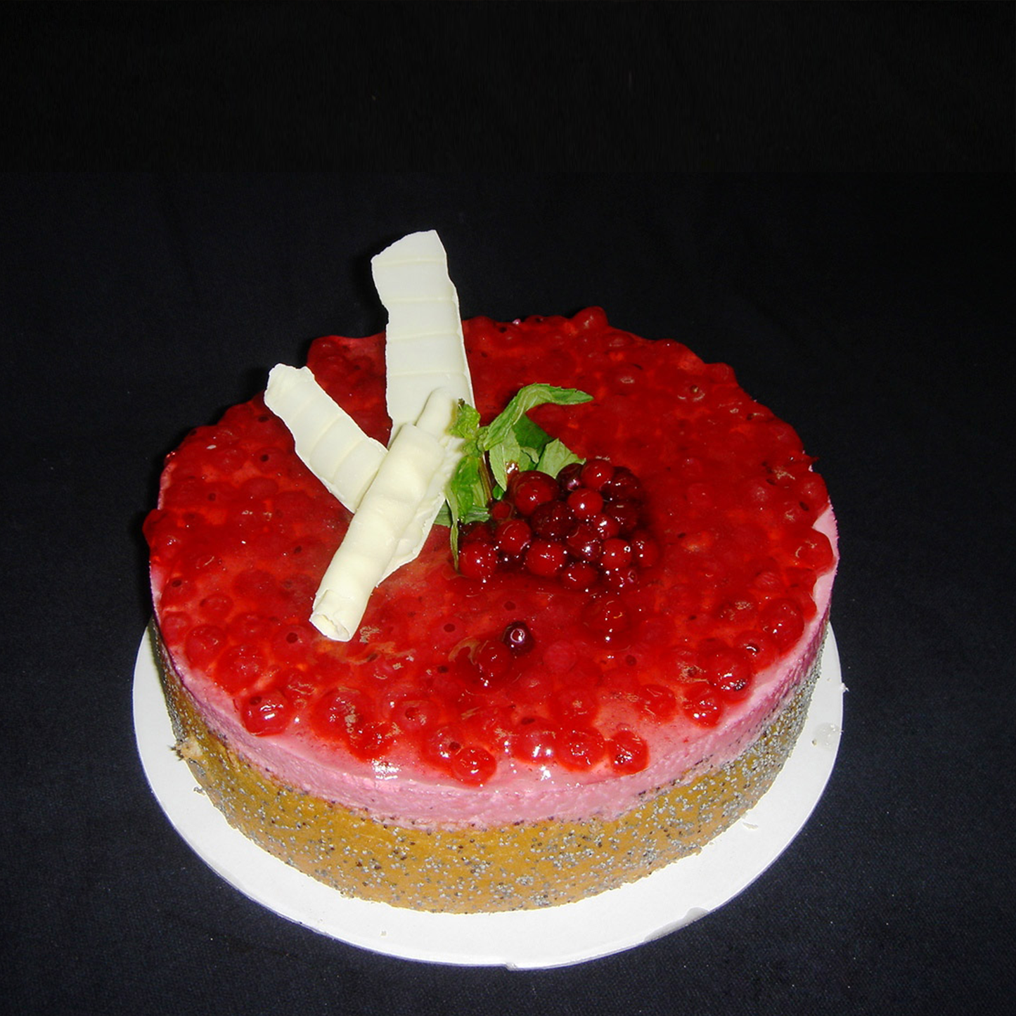 Sheraton strawberry mousse cake